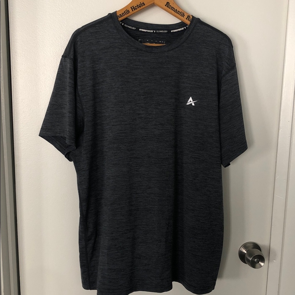 ARCTIC COOL SHORT SLEEVE SIZE M